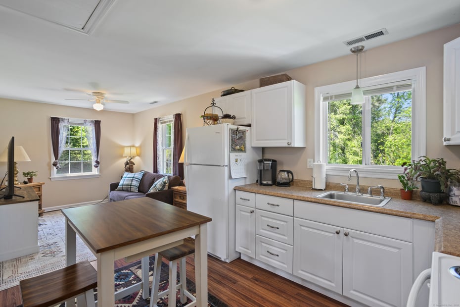 16 Percheron Drive Photo 28