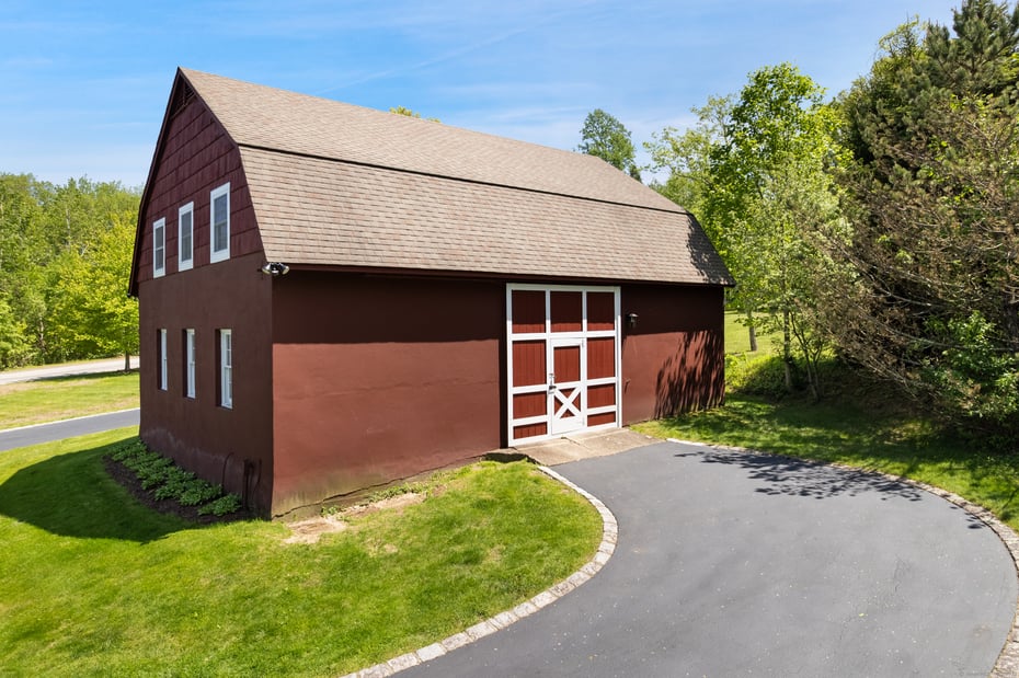 16 Percheron Drive Photo 35