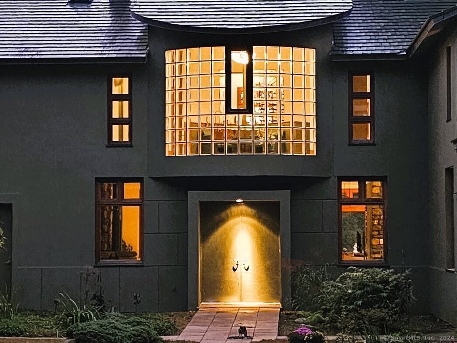 27 Ridge Road Photo 1
