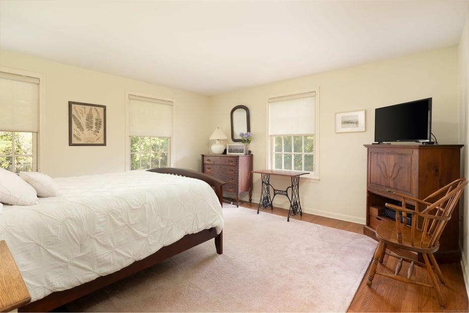 399 Colebrook Road Photo 35