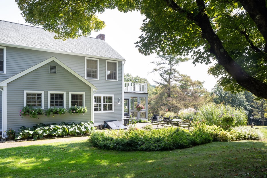 399 Colebrook Road Photo 40