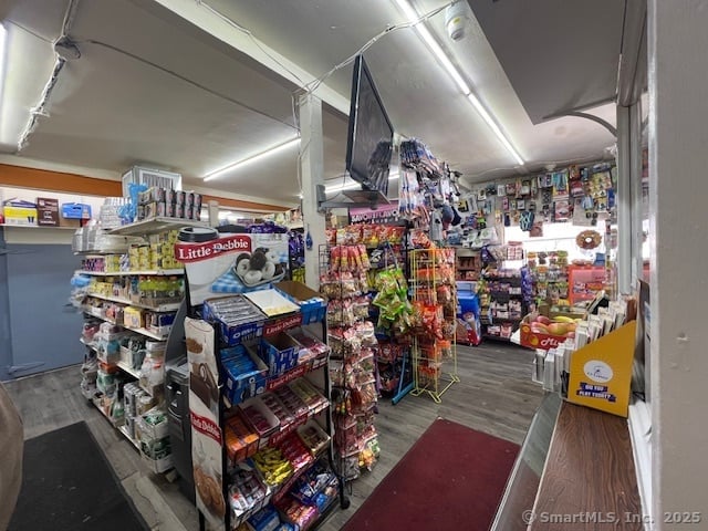 787 Beechwood Avenue Photo 5