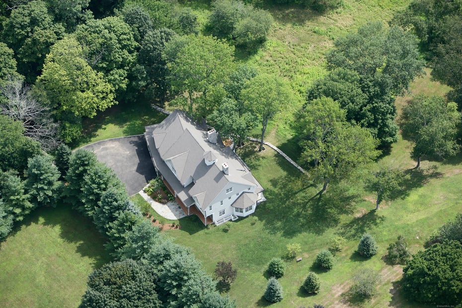 33 Middlebrook Farm Road Photo 1
