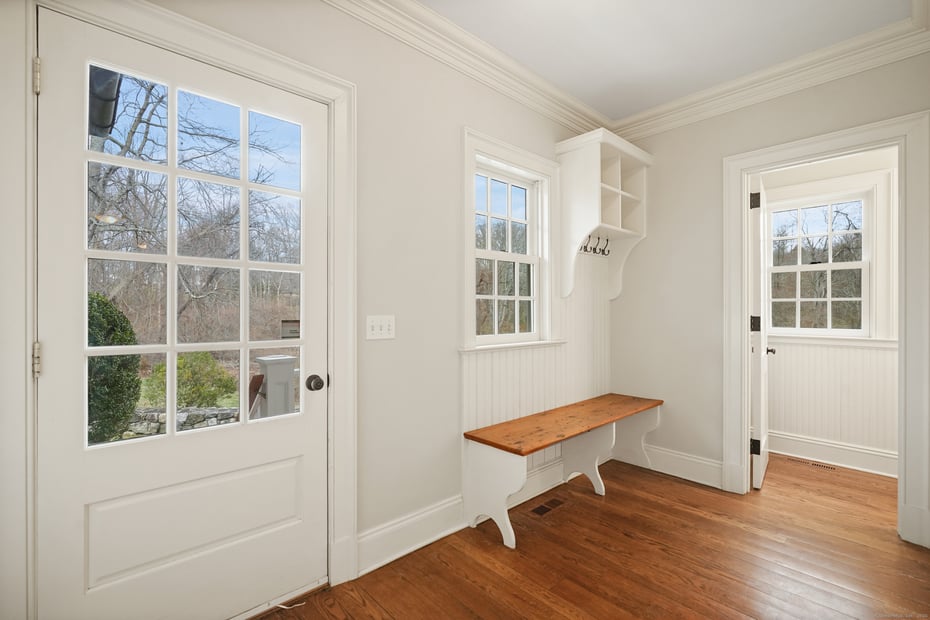 33 Middlebrook Farm Road Photo 16