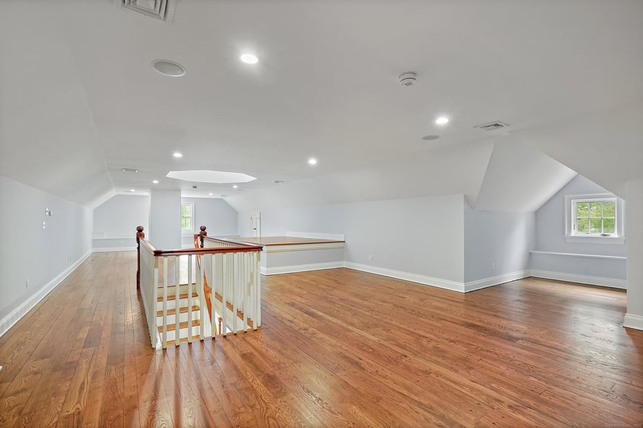 33 Middlebrook Farm Road Photo 28