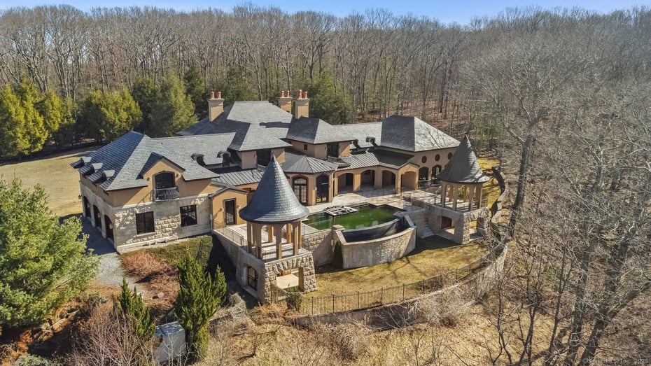 59 Hillside Road Photo 5