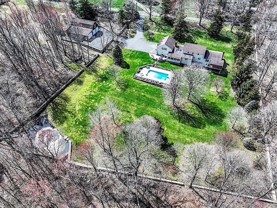 75 Codfish Hill Road Photo 4