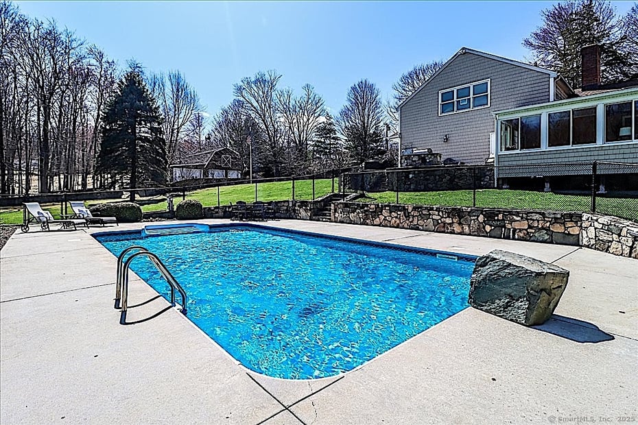 75 Codfish Hill Road Photo 7