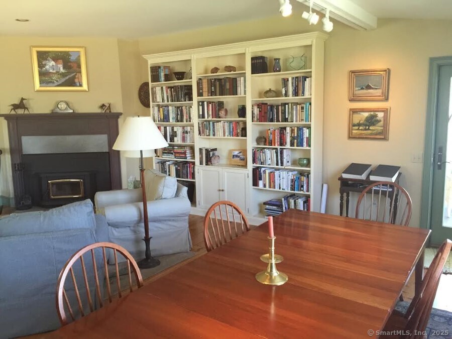 7 Beacon Lane Photo 4