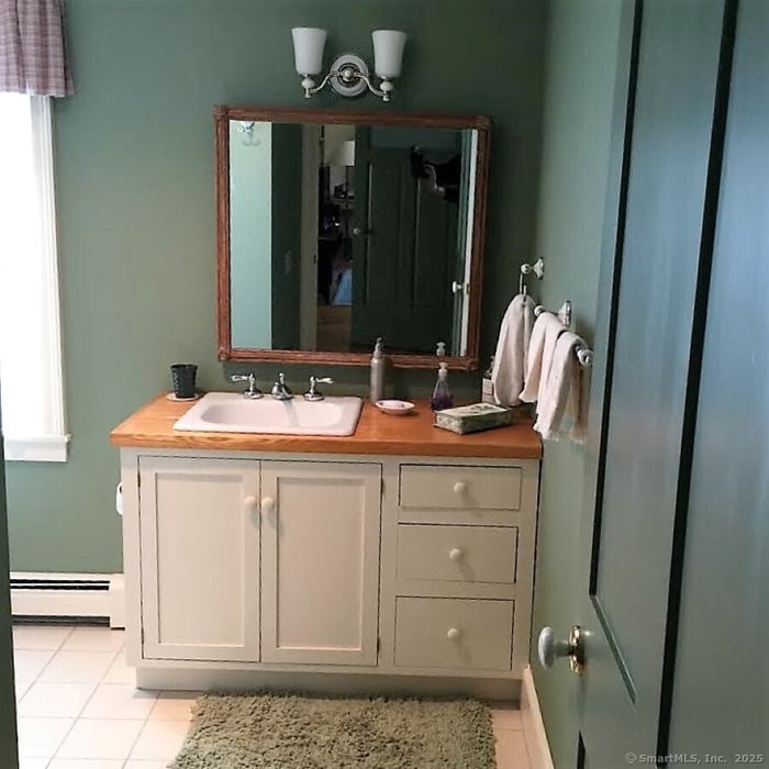 7 Beacon Lane Photo 8