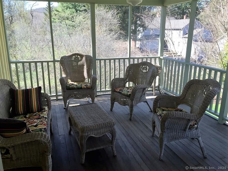 7 Beacon Lane Photo 17