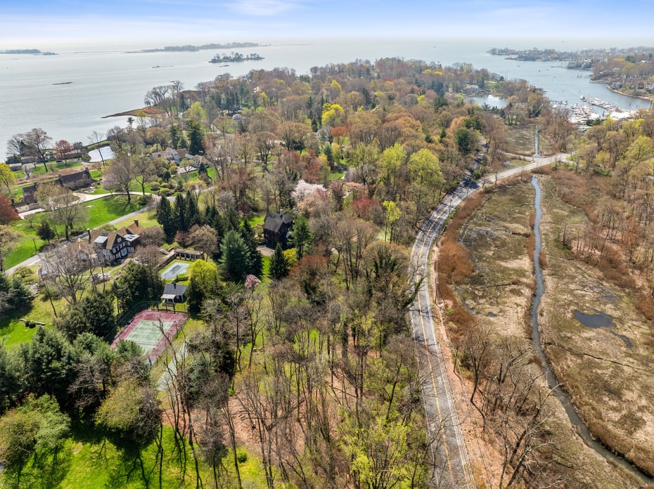 13 Hilltop Road Photo 4