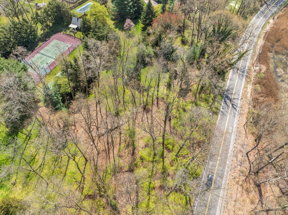 13 Hilltop Road Photo 6
