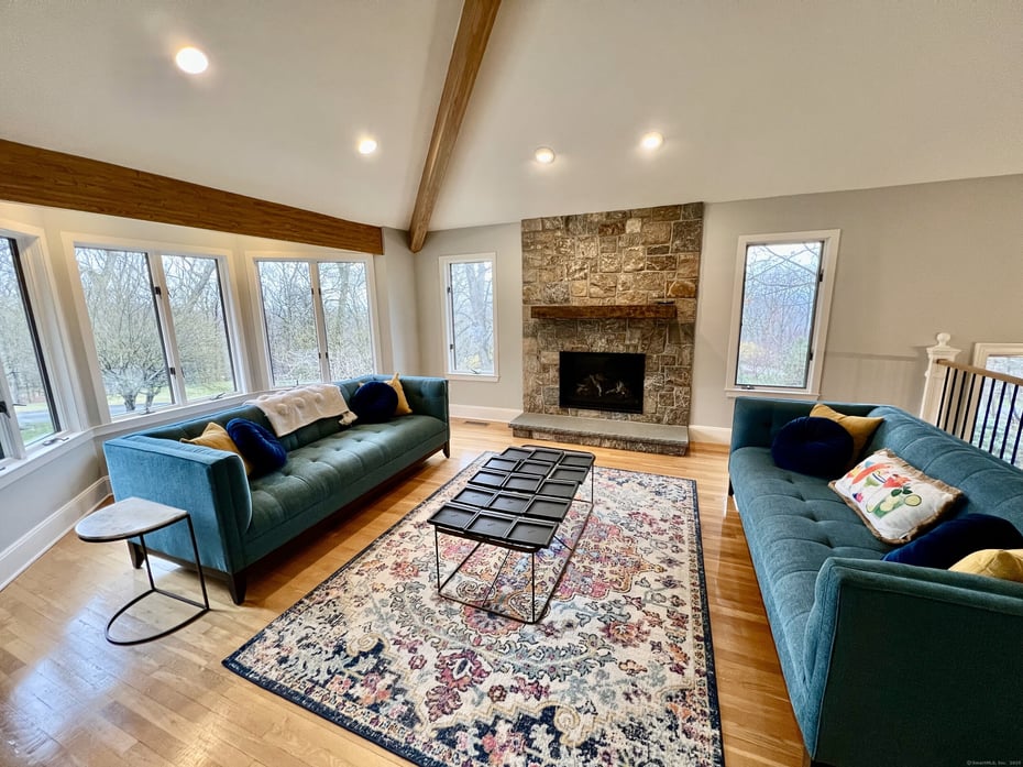 25 Rock Ridge Road Photo 3