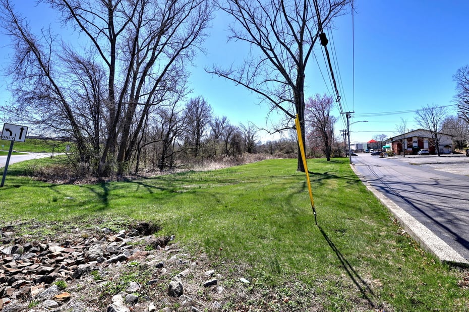 284 Racebrook Road Photo 11