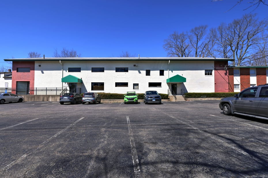 284 Racebrook Road Photo 14