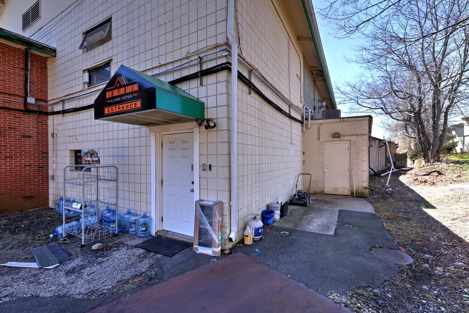 284 Racebrook Road Photo 24