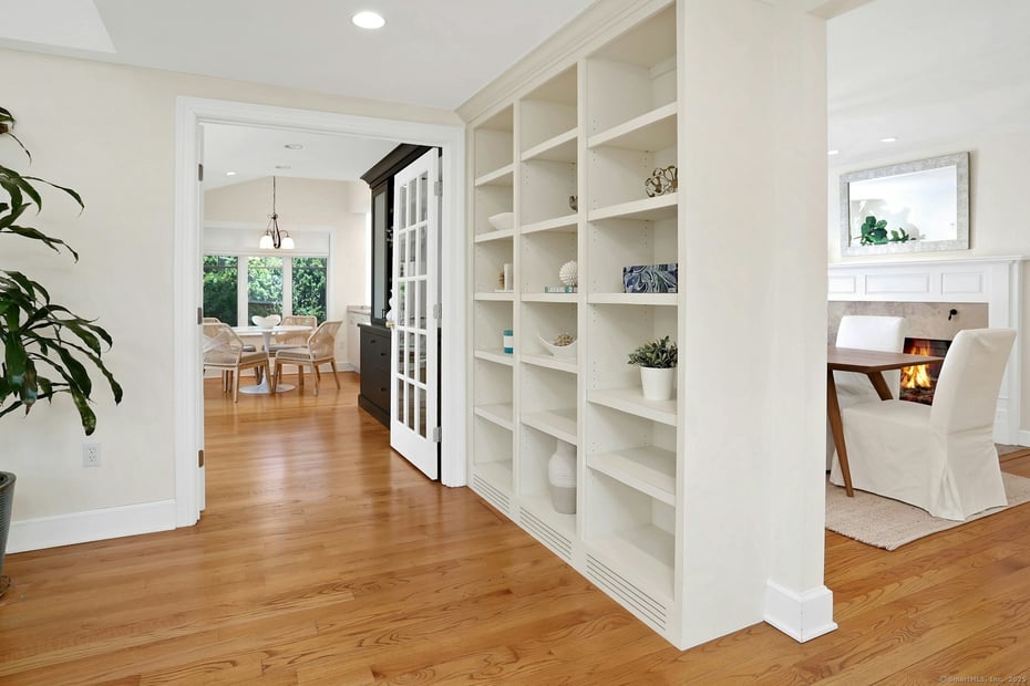 13 Bryan Road Photo 3