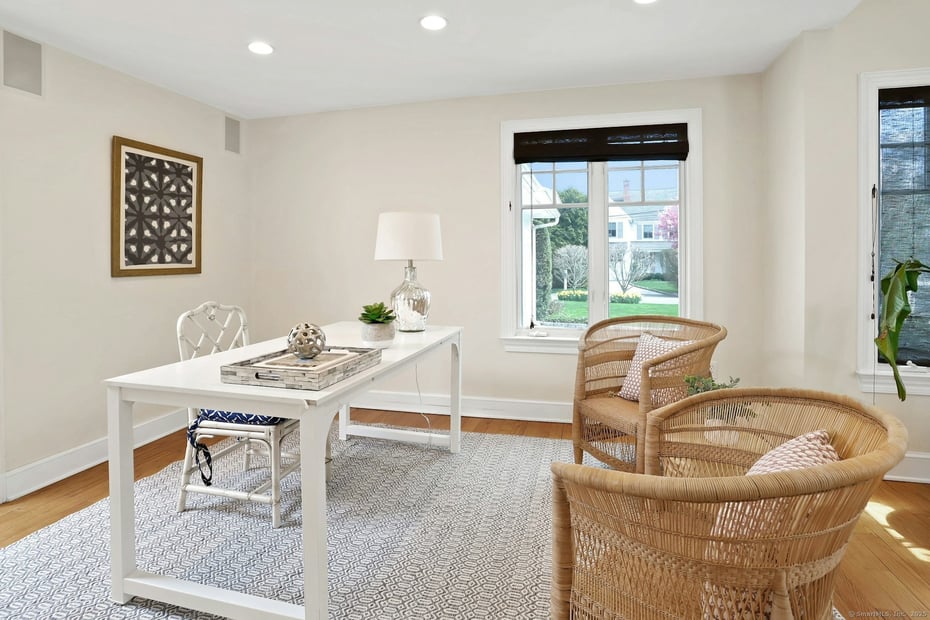 13 Bryan Road Photo 5