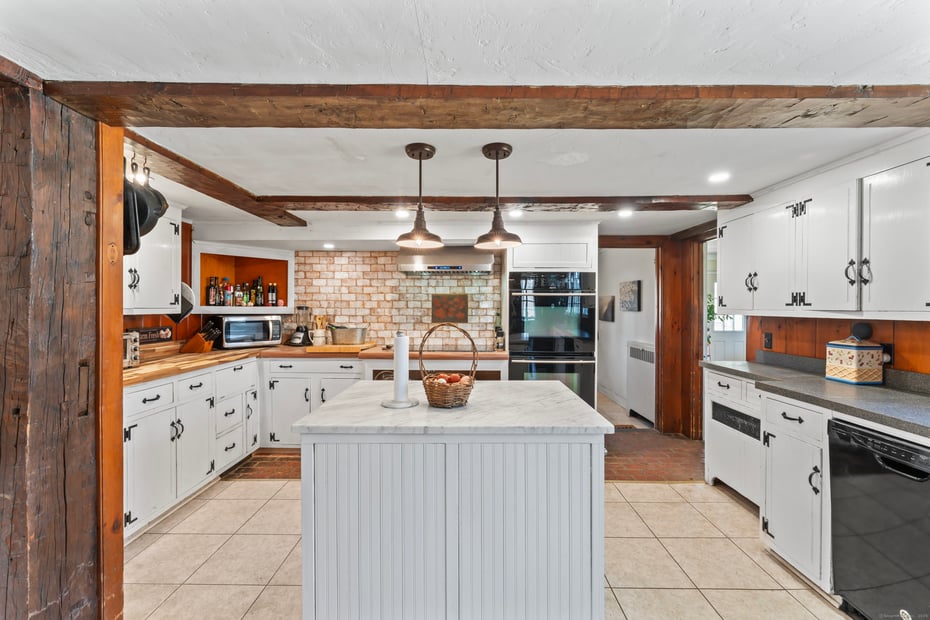 139 Bunnell Street Photo 4