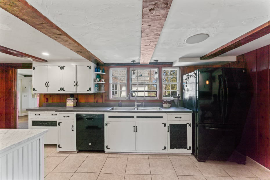 139 Bunnell Street Photo 6