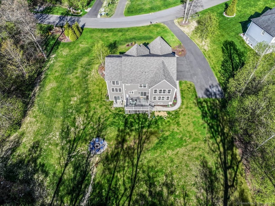 33 Starr Lane Photo 5