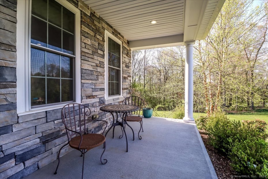 33 Starr Lane Photo 10