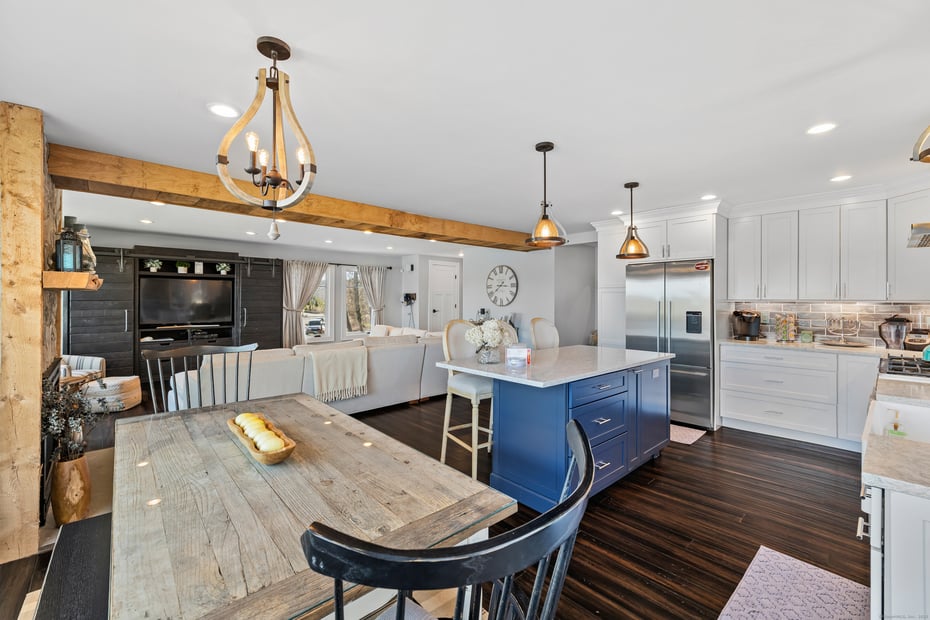 3 Willow Lane Photo 11