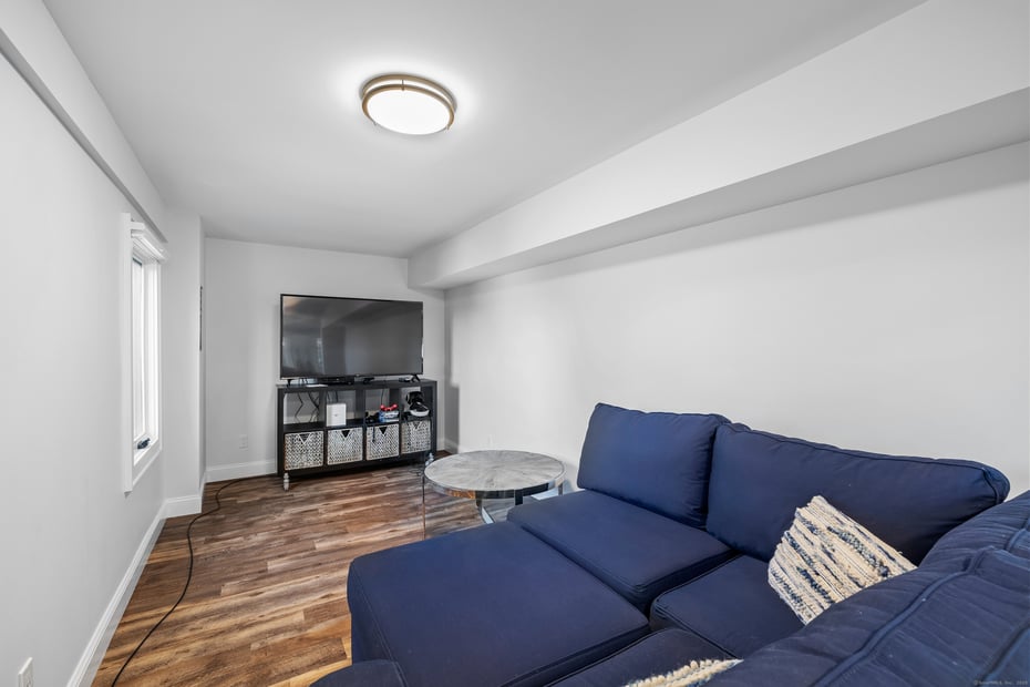 3 Willow Lane Photo 26