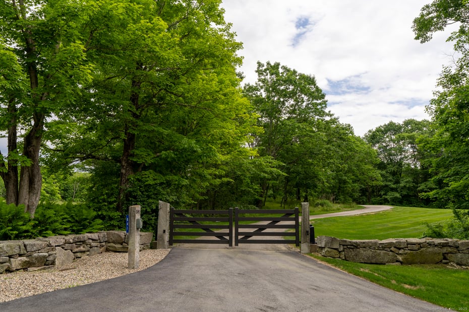 841 Winchester Road Photo 39