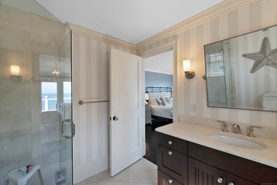 159 South Shore Avenue Photo 25