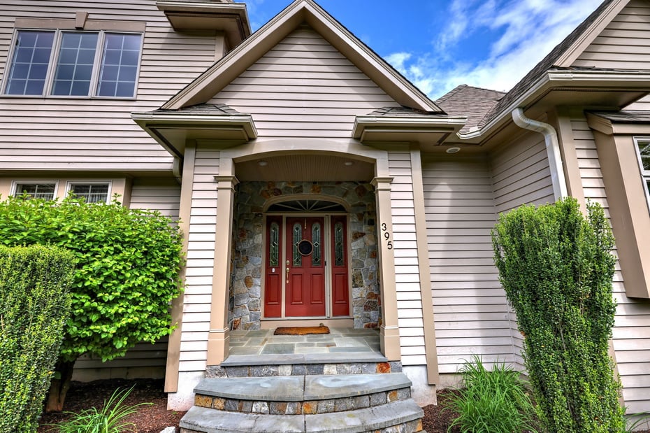 395 Isinglass Road Photo 2
