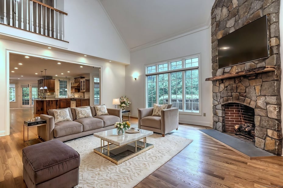 395 Isinglass Road Photo 5