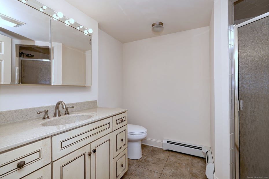 395 Isinglass Road Photo 23