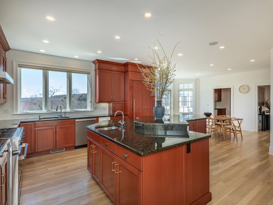 293 Lake Road Photo 15