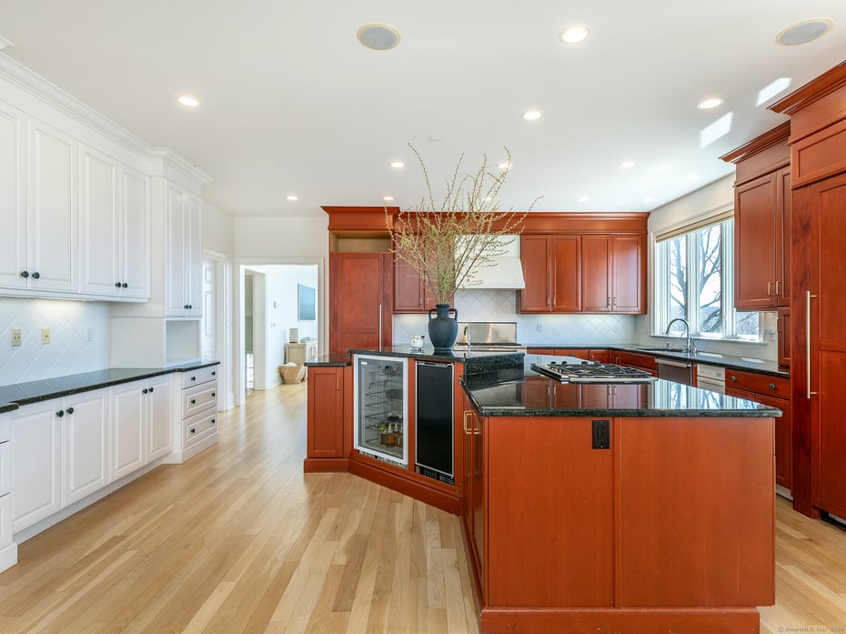 293 Lake Road Photo 17