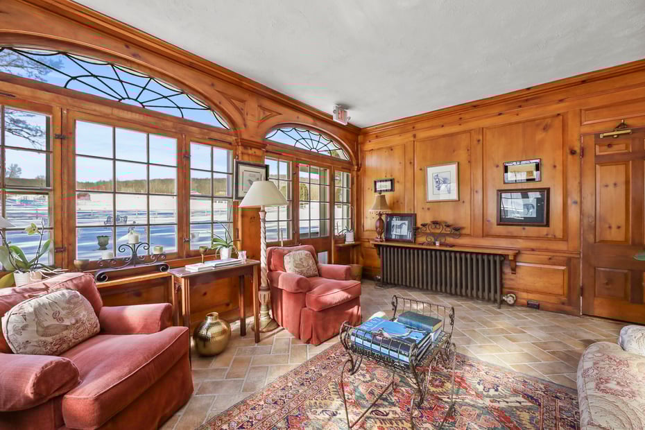 802 State Road Photo 9