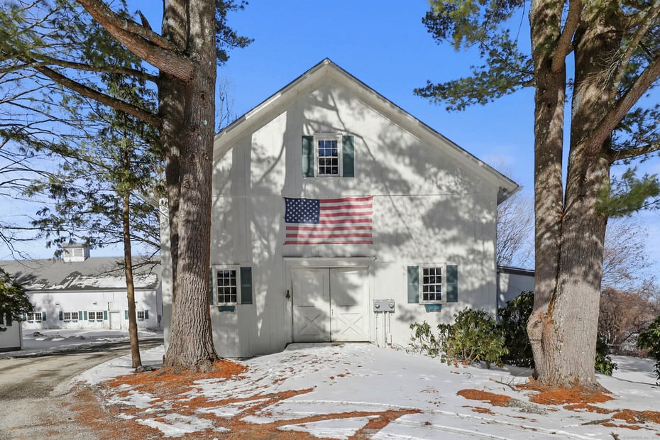 802 State Road Photo 29