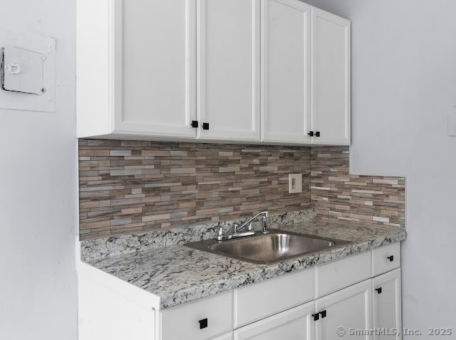 191 Oak Street Photo 8