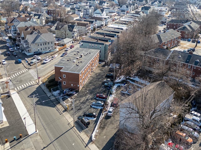 191 Oak Street Photo 32