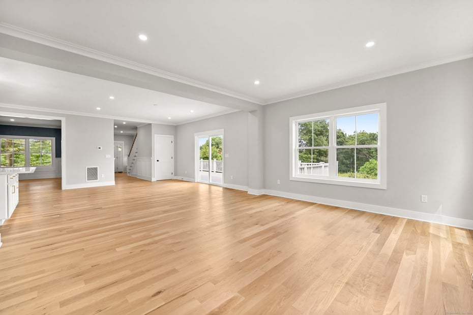 343 Spring Hill Road Photo 6