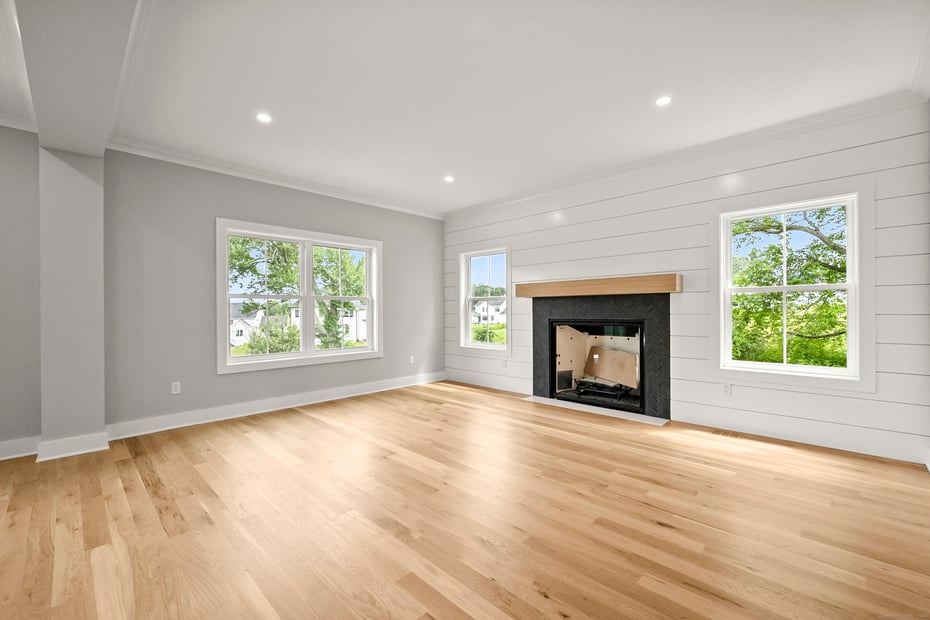 343 Spring Hill Road Photo 7