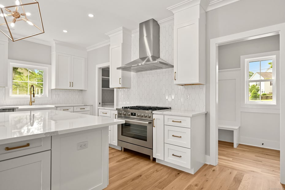 343 Spring Hill Road Photo 10