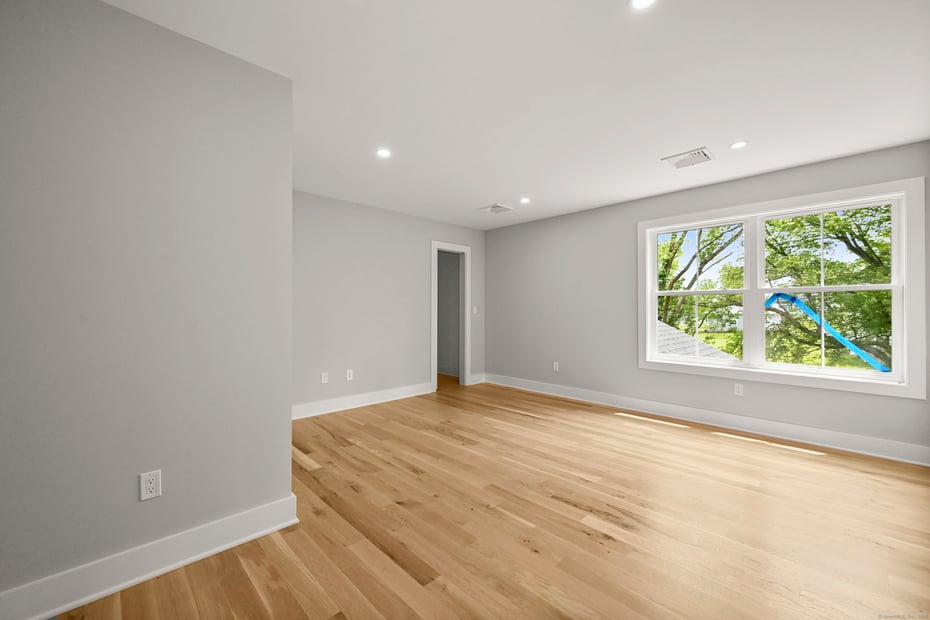 343 Spring Hill Road Photo 30