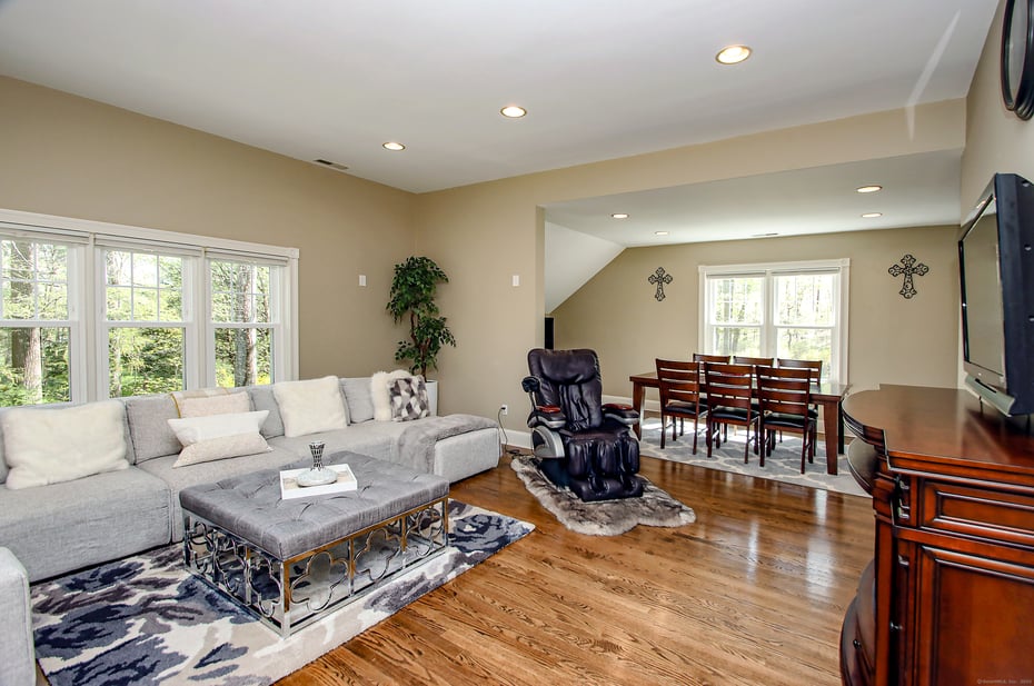 56 Grouse Lane Photo 17