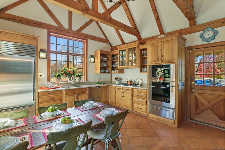 70 Redding Road Photo 22