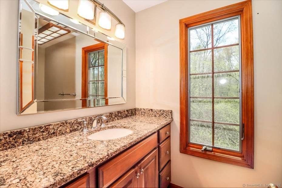 35 Timberlane Drive Photo 16