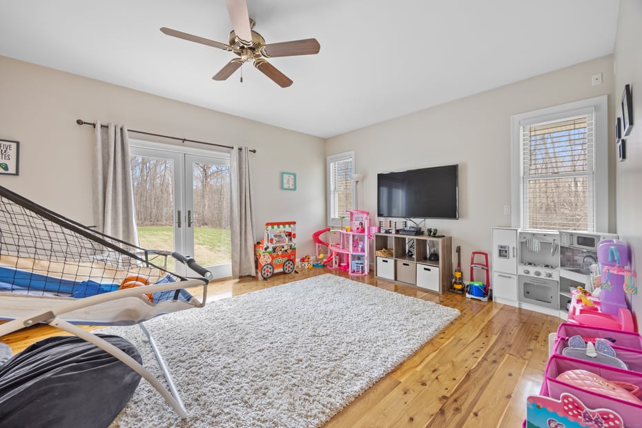 167 Weingart Road Photo 11