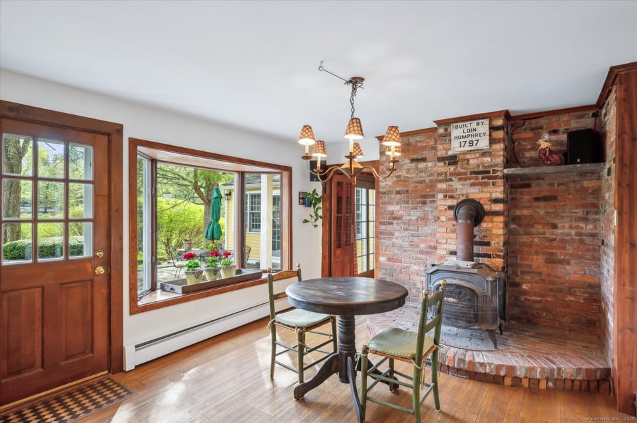 124 West Road Photo 8