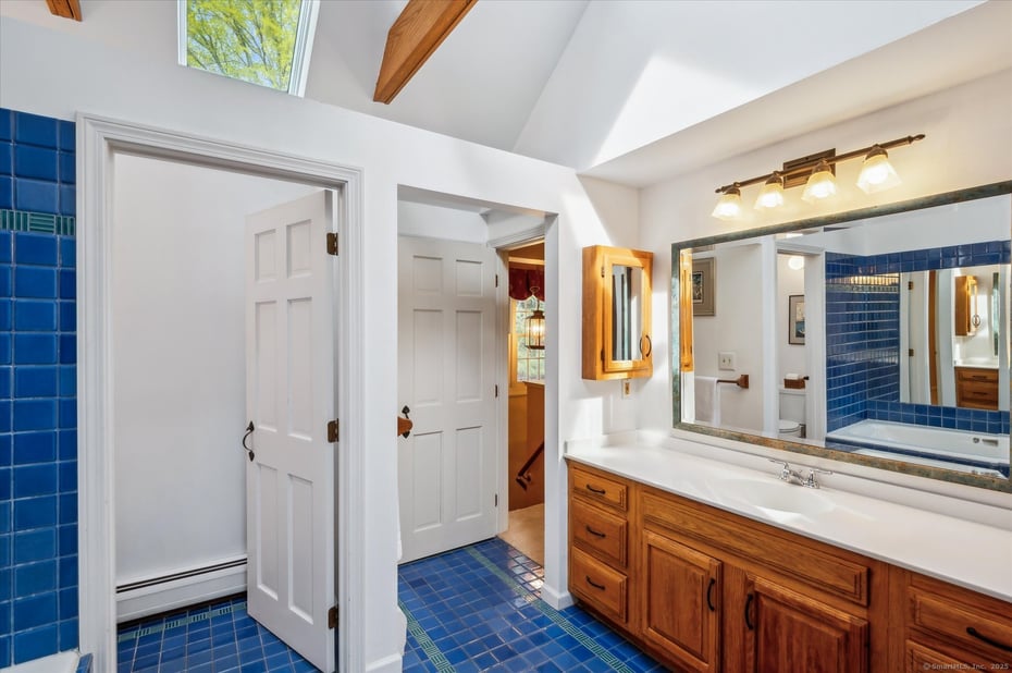 124 West Road Photo 21